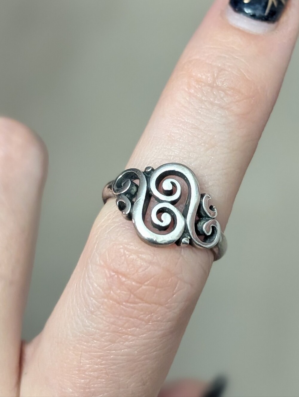 RETIRED James Avery Spanish Swirl Ring Size 5